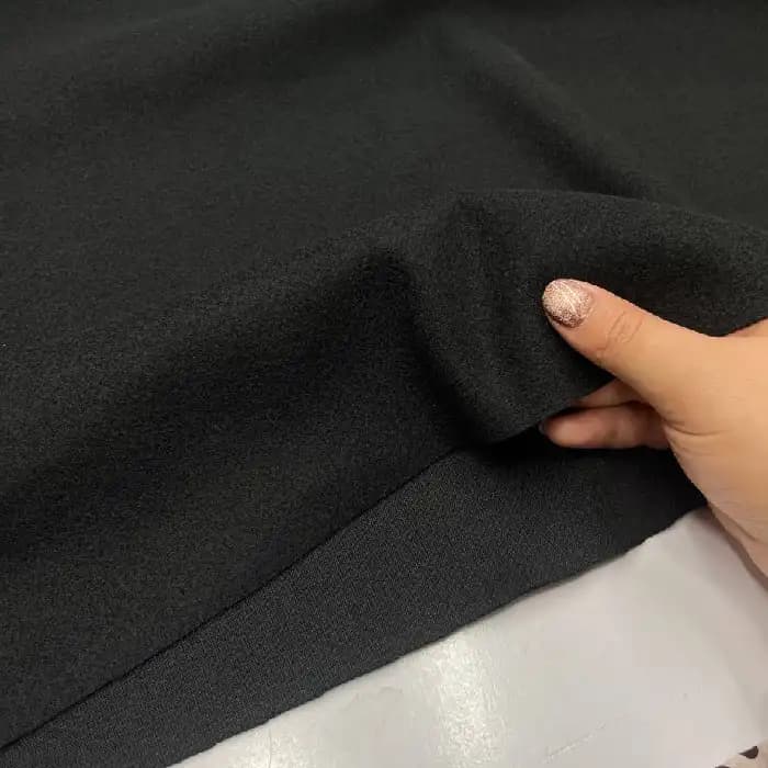 فوتر کره ای رنگ مشکی زاغ — تصویر ۳