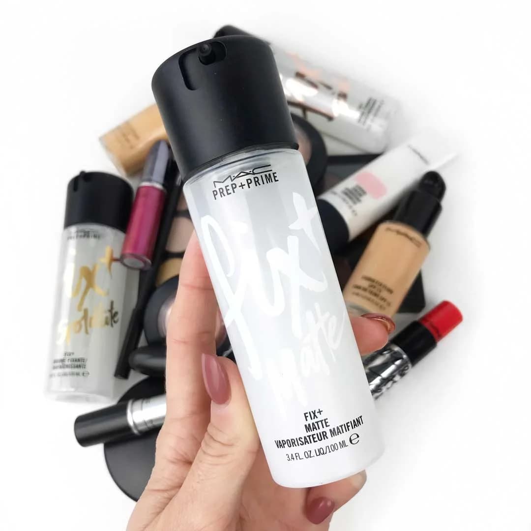 اسپری فیکس کننده آرایش مک MAC Fix+ حجم 100 میل تثبیت آرایش و آبرسانی — تصویر ۳