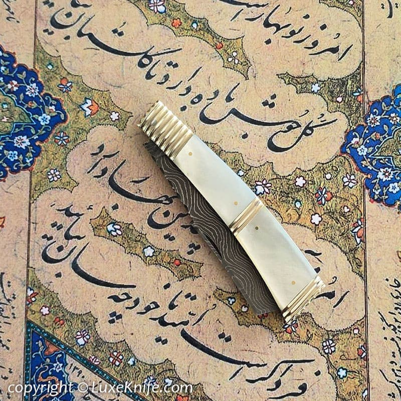 قلم تراش لوکس طرح ماهور ( تیغه دمشقی و دسته صدف دریایی اصل )