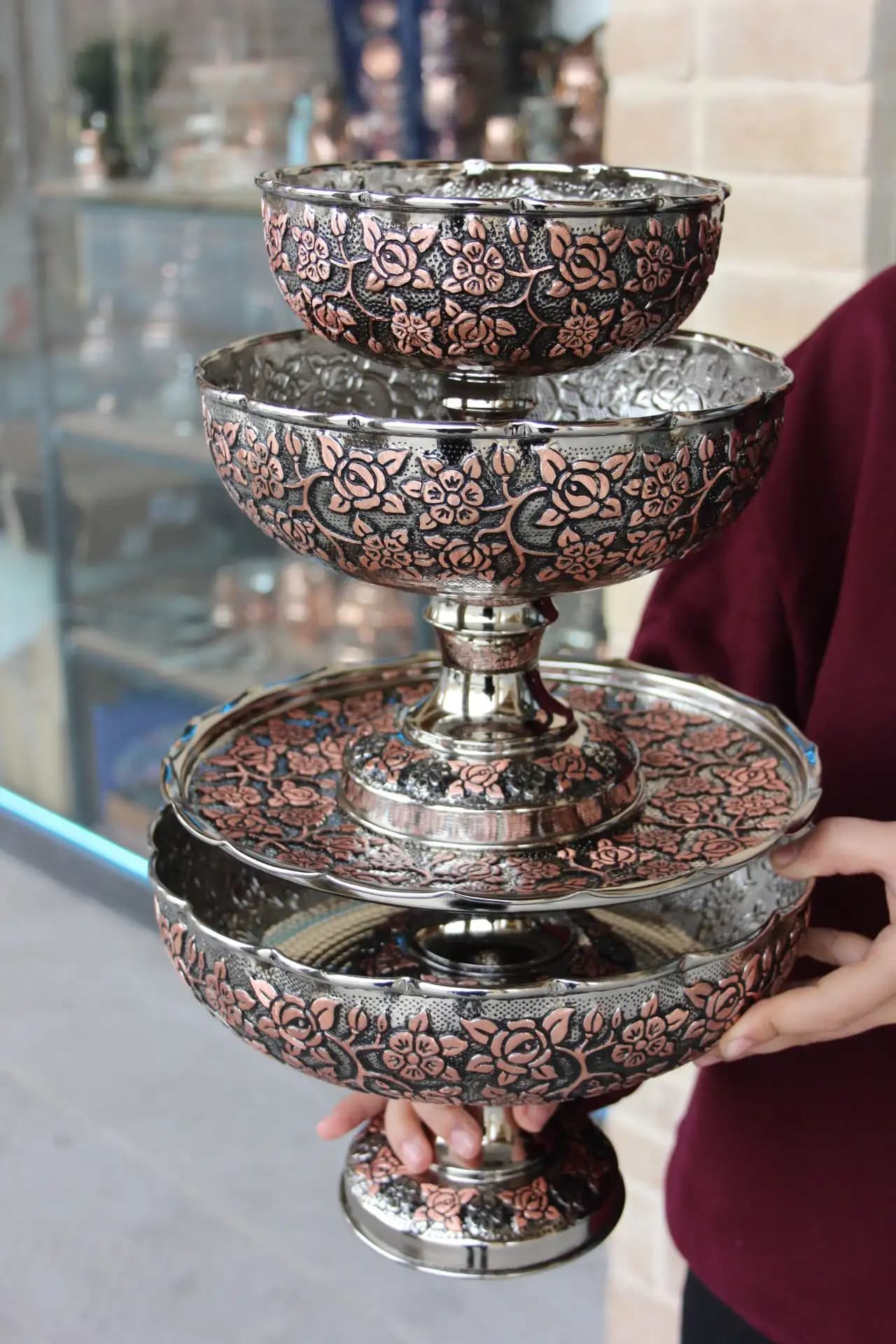 ست پذیرایی مسی تراش پایه بلند طرح نقشینه — تصویر ۲