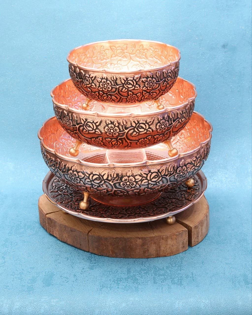 میوه خوری مسی سه پایه نقشینه — تصویر ۲