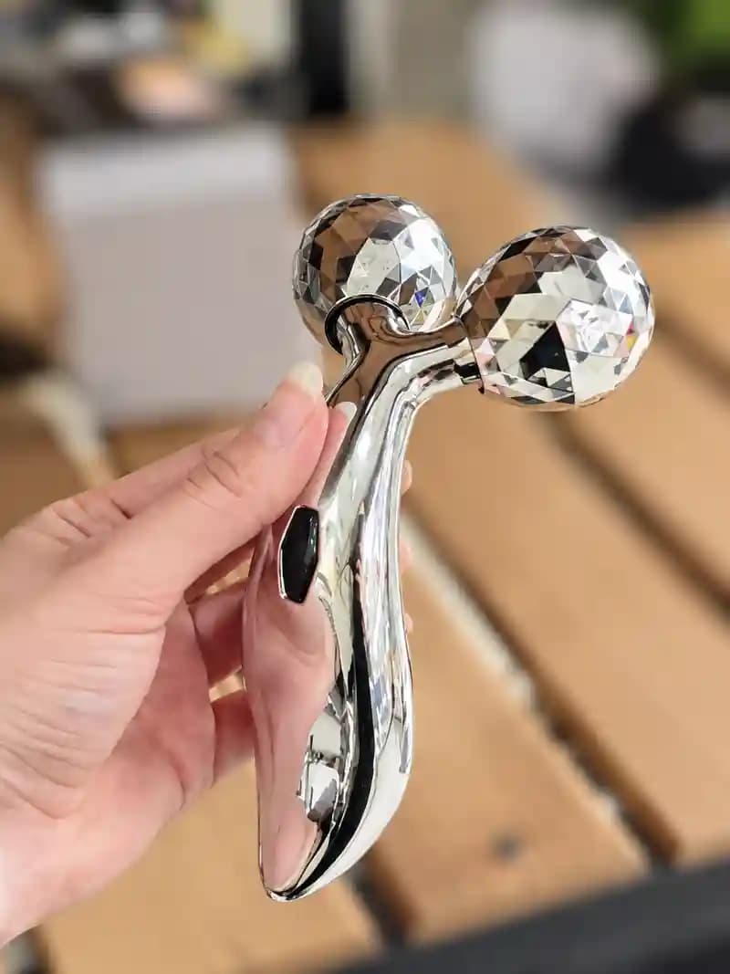 ماساژور صورت و بدن مدل سه بعدی — تصویر ۳