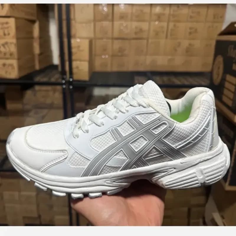 کفش کتانی مردانه اسیکس مدل ایربولینگ رنگ سفید طوسی سایز 41 تا 44 — تصویر ۴