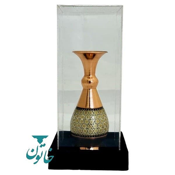 گلدان خاتمکاری 16 سانتی با پایه مسی؛ محافظتشده در پلکسی کریستالی