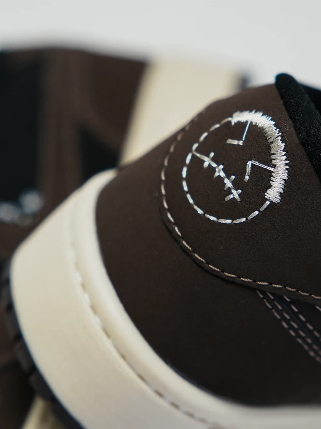 کفش مردانه ونس نایک تراویس رنگ کرمی کد 50029 — تصویر ۵