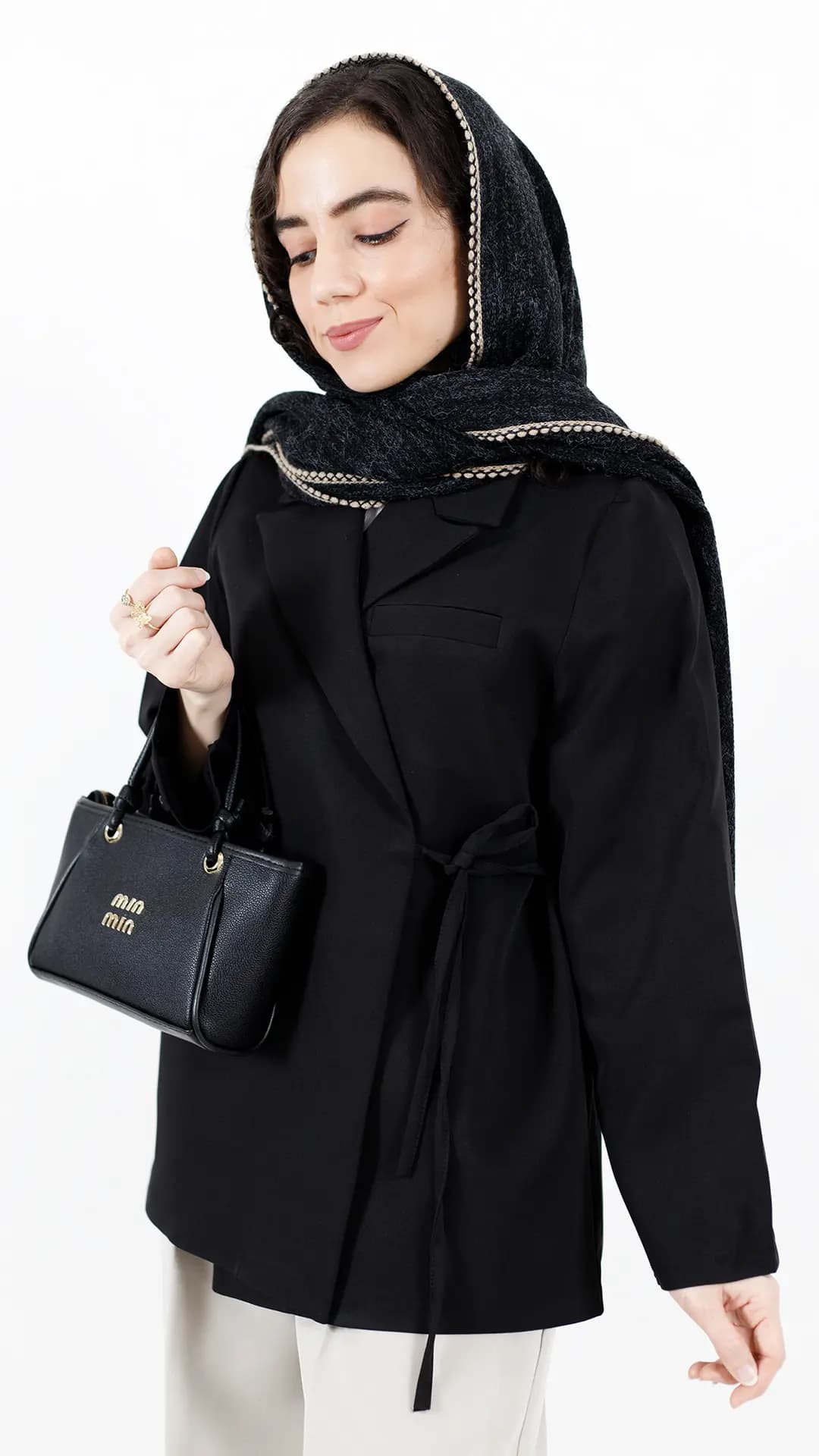 کت مازراتی میترا — تصویر ۵