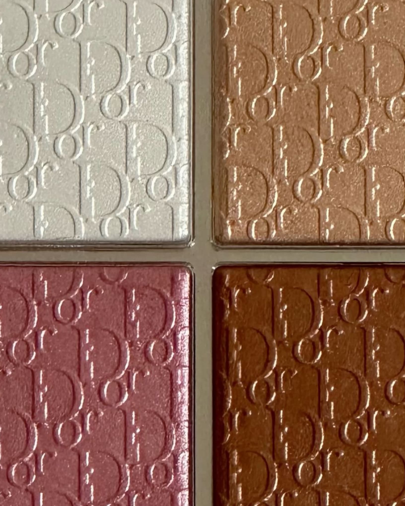 هایلایتر ۴رنگ دیور مستر کوالیتی-Dior Backstage Glow Face — تصویر ۹