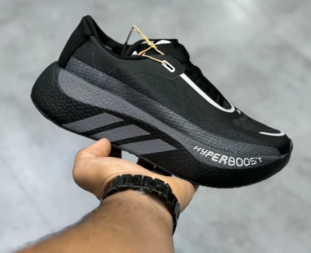 کتونی آدیداس هایپر بوست مشکی زنانه و مردانه | adidas Hyperboost — تصویر ۴