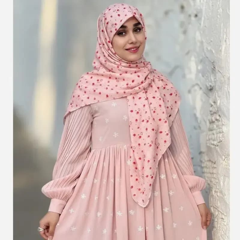 روسری نخ کاستوم طرح روژین چرخ دوز قواره بزرگ 140 سانتیمتر — تصویر ۲