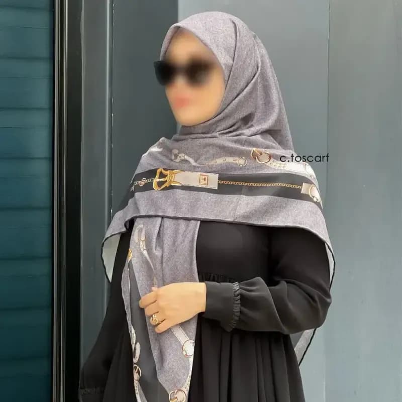 روسری نخ کاستوم طرح دیانا طوسی قواره بزرگ 140 سانتیمتر سیتو — تصویر ۲