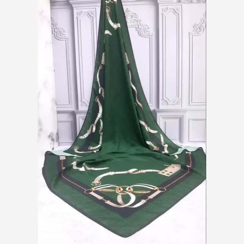 روسری نخ کاستوم طرح دیانا طوسی قواره بزرگ 140 سانتیمتر سیتو — تصویر ۴