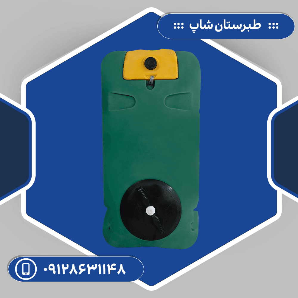 سمپاش 1000 لیتری پشت تراکتوری سبز — تصویر ۲