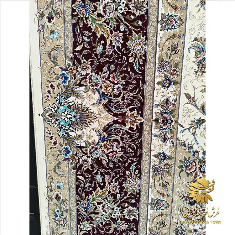 فرش ماشینی طرح دستباف 1500 شانه بوم کرم حاشیه لاکی کد 7555 — تصویر ۲