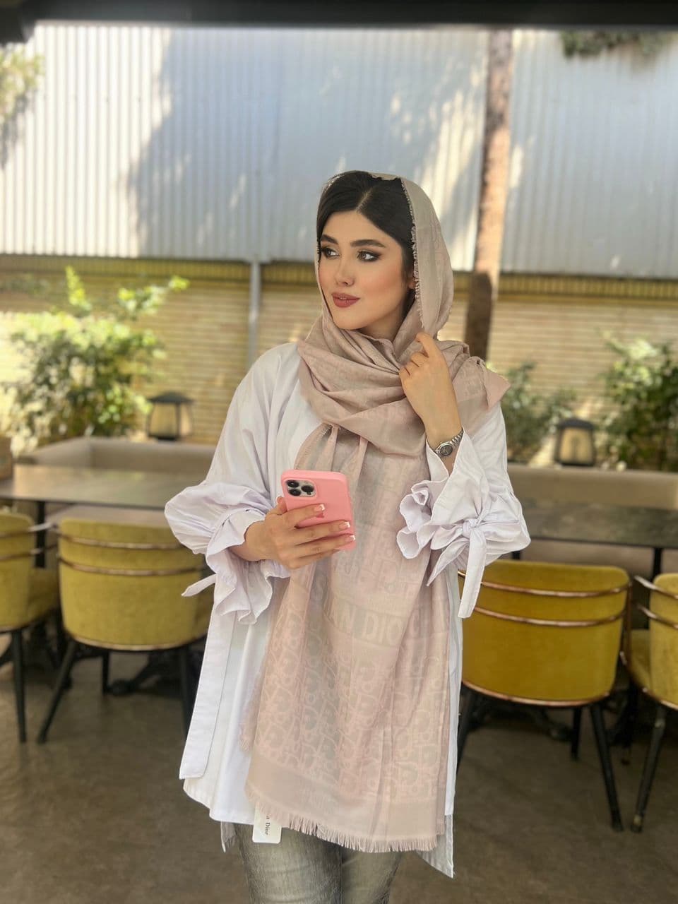 شال کشمیر دورو طرح دیور کد ۴۵۳ — تصویر ۳