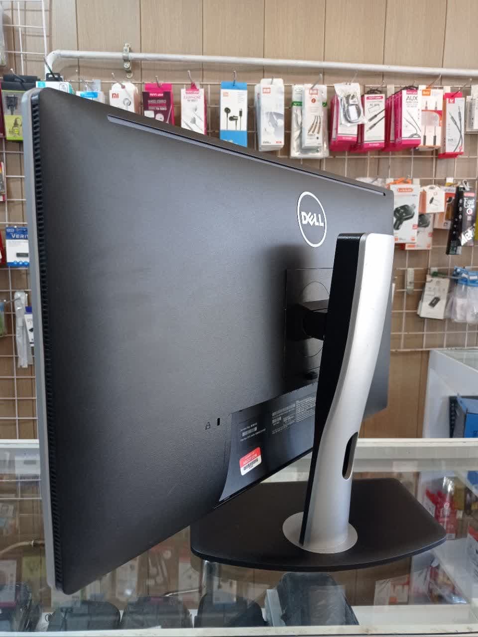مانیتور 27 اینچ 4K دل Dell P2715Q استوک — تصویر ۱۲