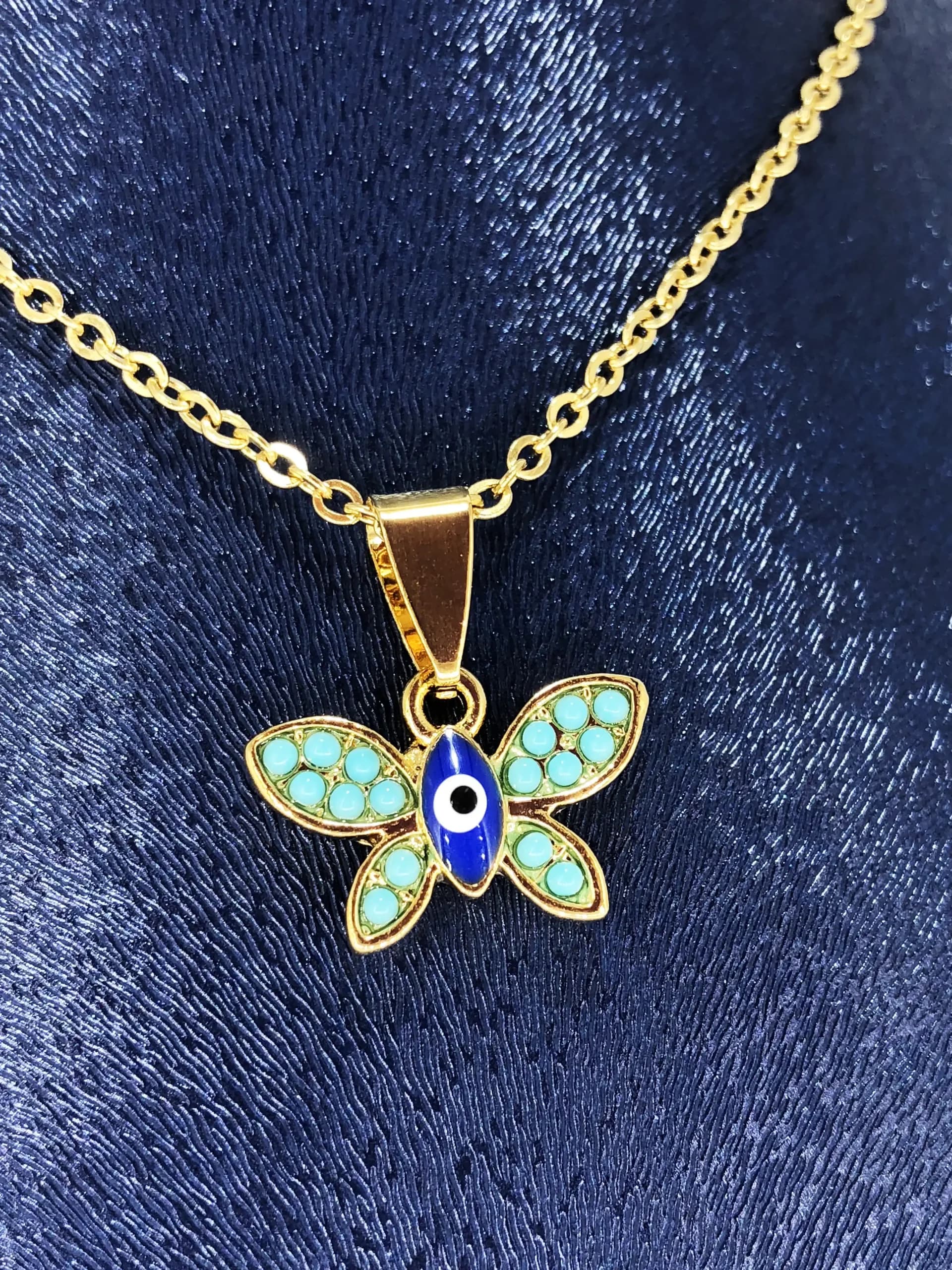 گردنبند چشم و نظر طرح پروانه — تصویر ۳