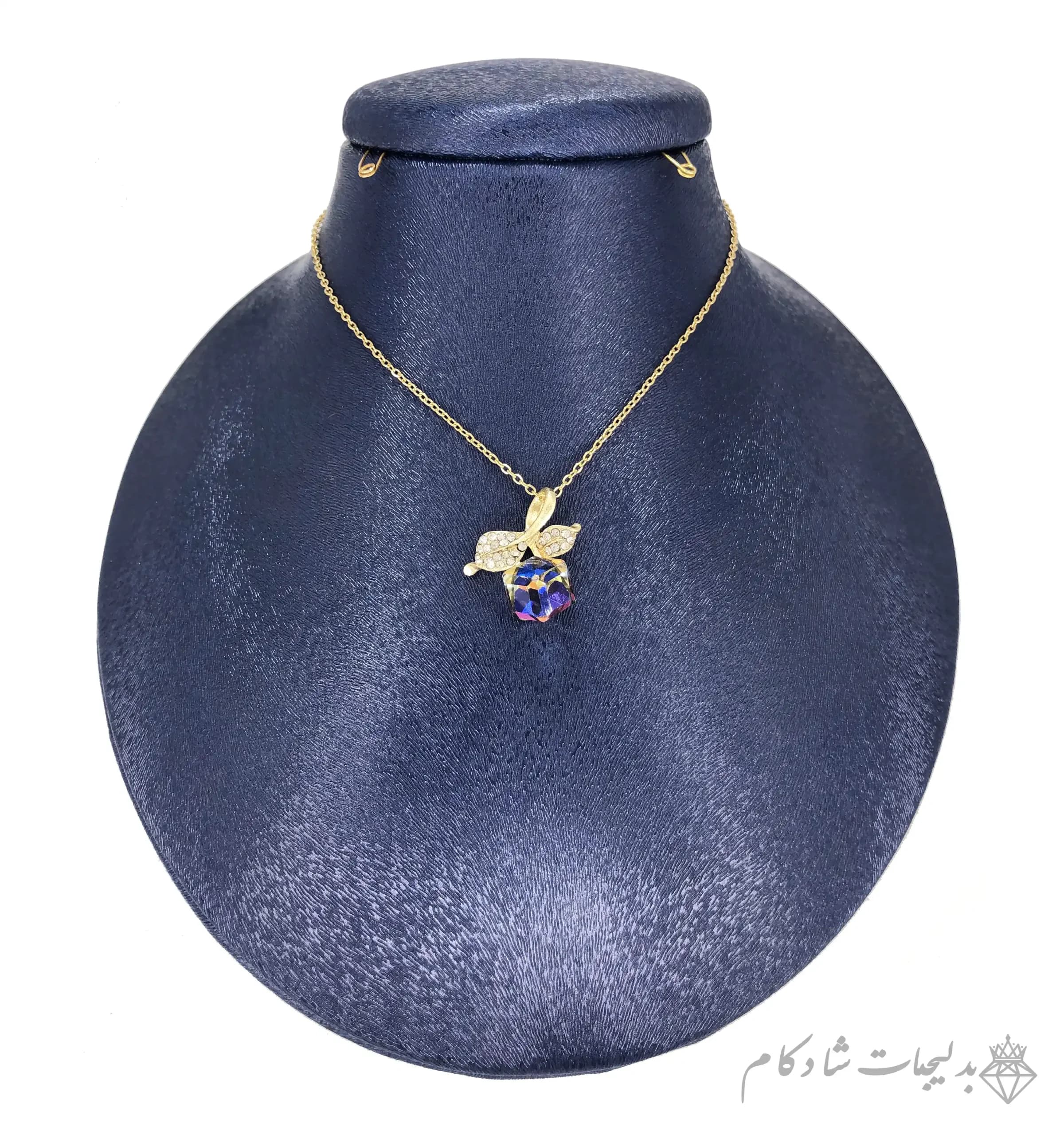 گردنبند طرح منشور (3 بعدی)