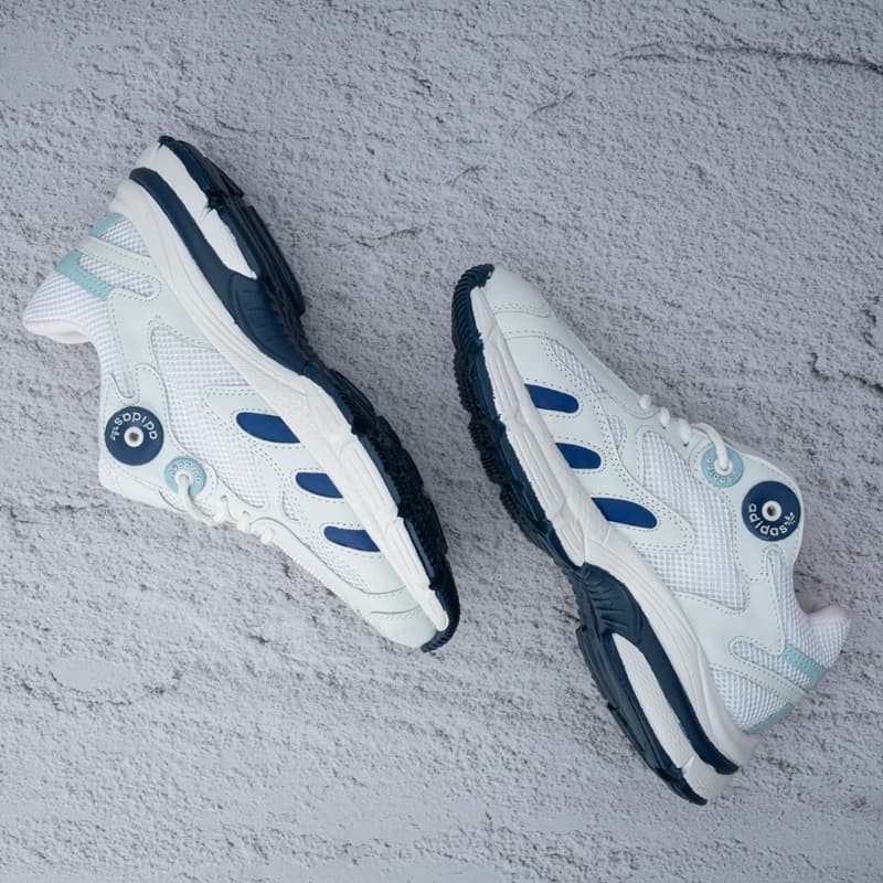 آدیداس آستیر سفید سرمه ای زنانه (Adidas Astir Navy White) — تصویر ۶