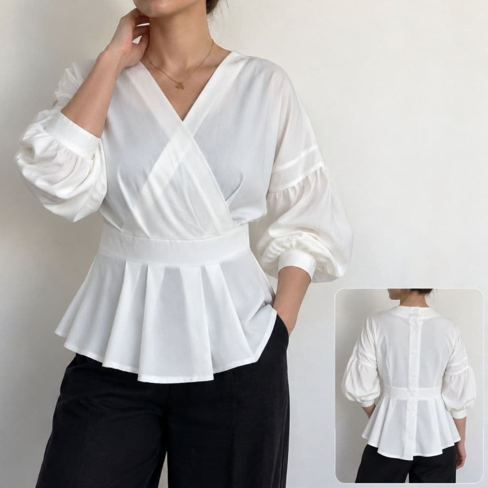 شومیز سفید وینتیج یقه ضربدری چین دار کره ای برند Fashion سایز 38 تا 42 کد 3378 — تصویر ۳