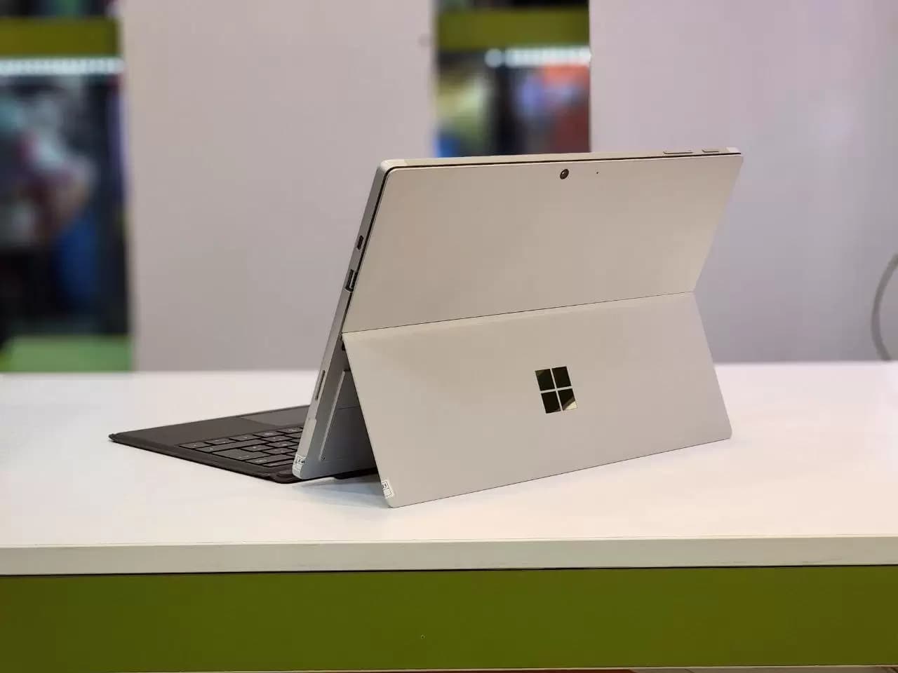 لپ تاپ استوک اینچی Microsoft Surface Pro 5 LTE — تصویر ۶