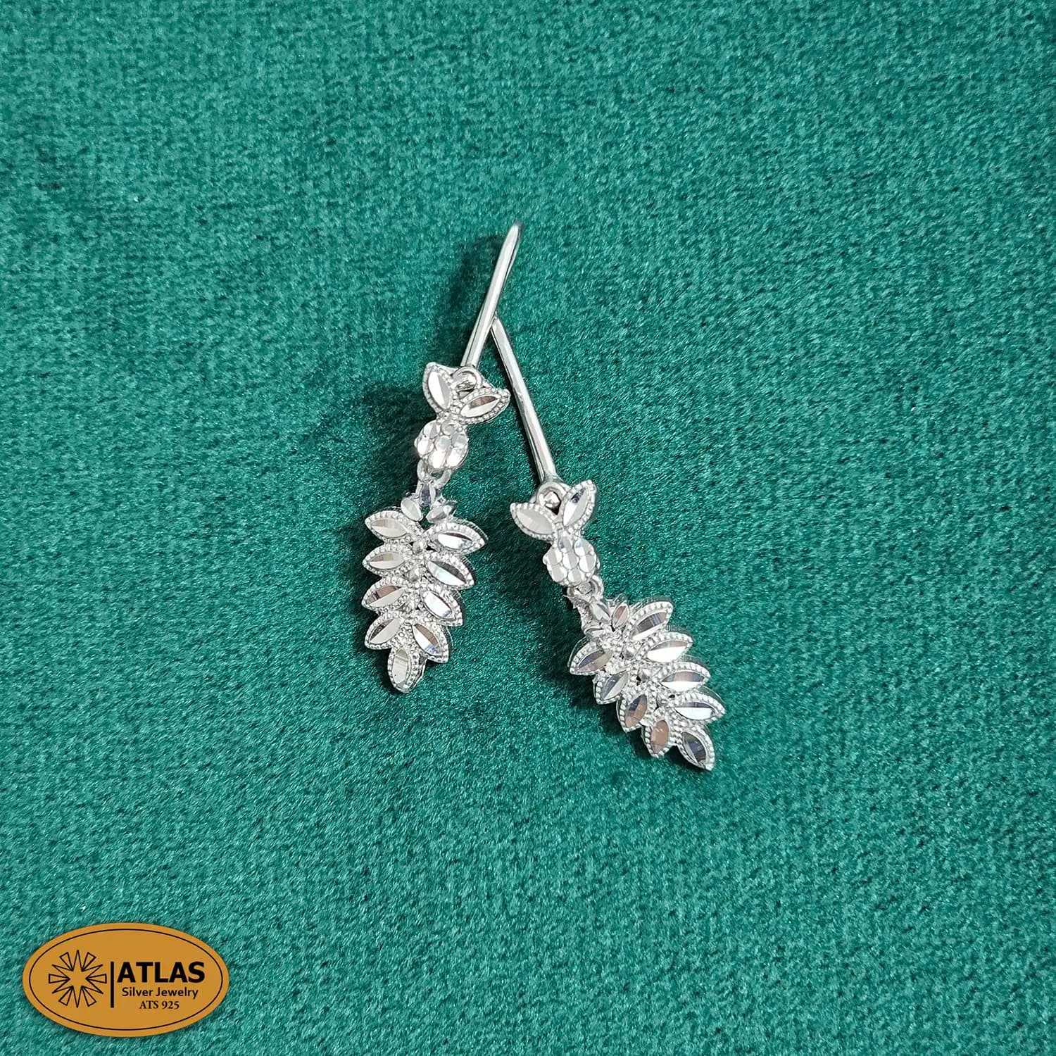 سرویس نقره جواهری زنانه تراش بدون نگین 26.2 گرمی نقره اصل 925 — تصویر ۳
