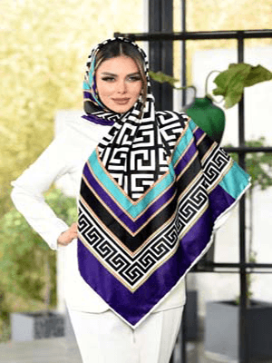 روسری نخی سایز ۱۲۰ سفید ورساچه با نوار سرخابی کد SC37 — تصویر ۵