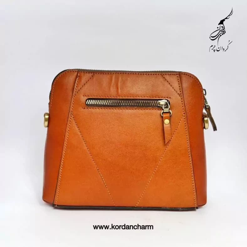 کیف دوشی چرم مدل النا طرح ساده — تصویر ۳