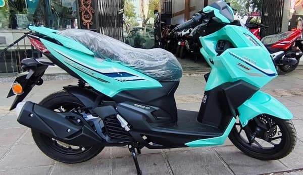 موتور سیکلت طرح واریو نیکتاز کلیک 180cc ترمز ABSجلو عقب دیسک 1405
