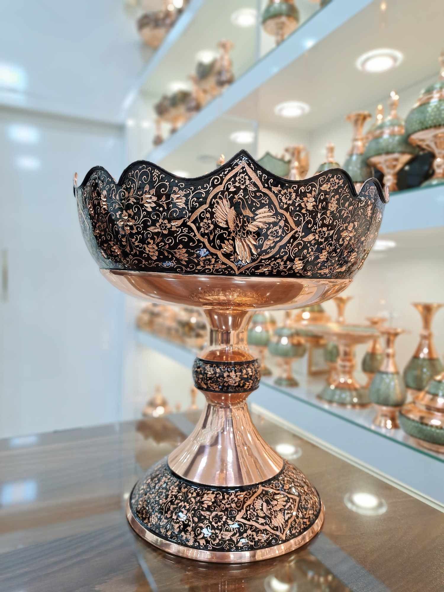 میوه خوری مسی الماس تراش سایز بزرگ با دهانه ۳۳ و تراش گل و مرغ