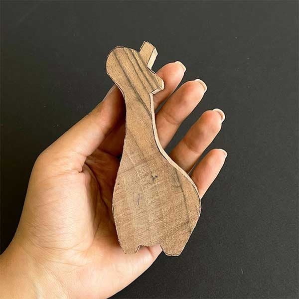 چوب پیکر تراشی دوربری شده مدل زرافه طول 12 سانتی متر — تصویر ۳