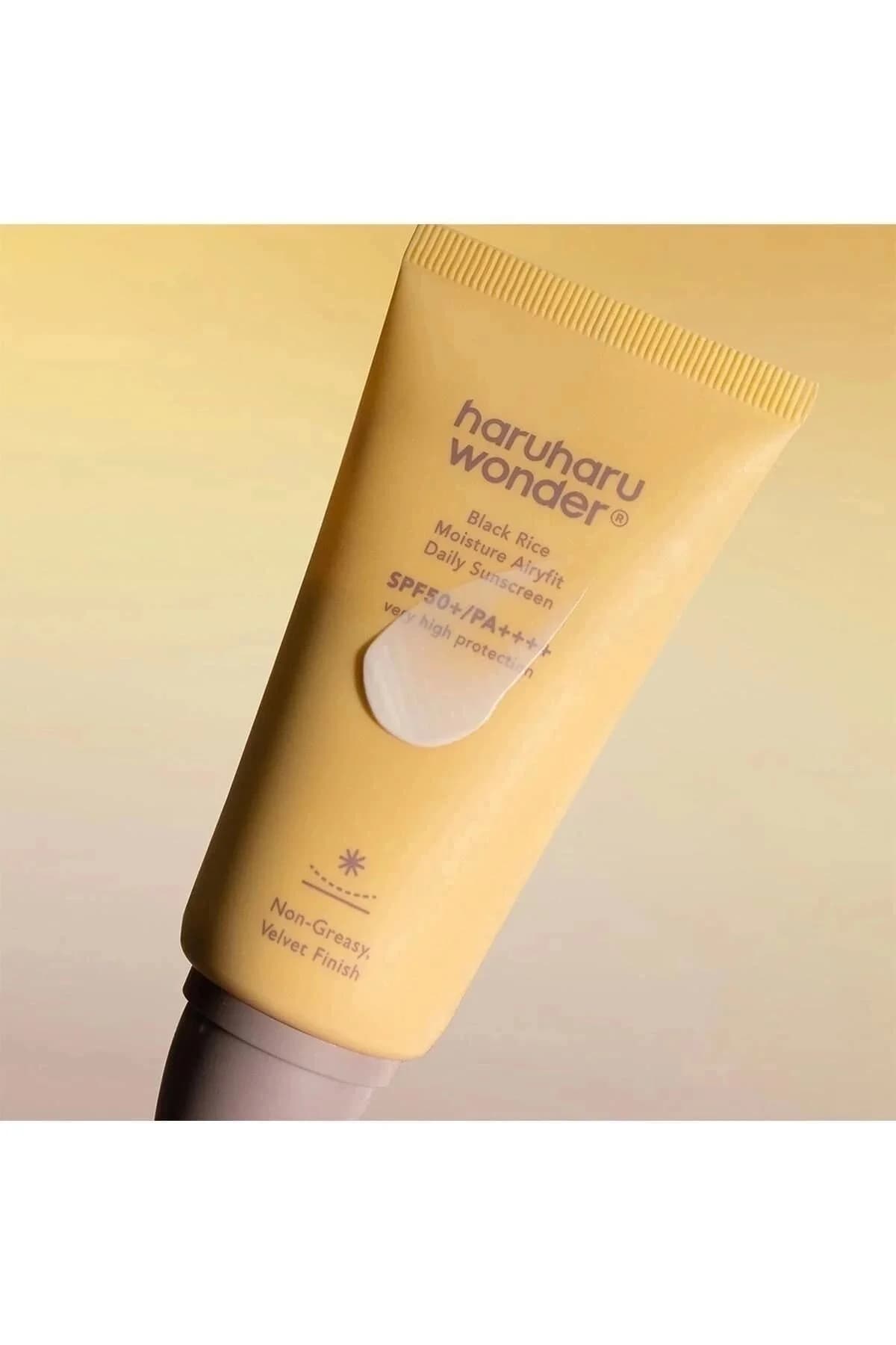 کرم ضدآفتاب صورت برندهای عمومی Genel Markalar Wonder Black Rice Moisture Airyfit SPF50+، ۵۰ میلیلیتر — تصویر ۴