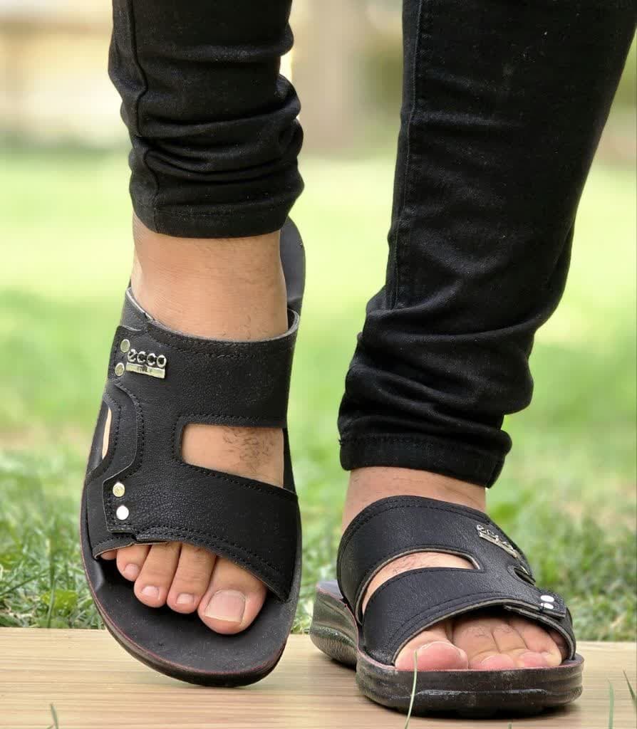 صندل دمپایی طبی مردانه پسرانهه مناسب روزمره و زیره نرمم رنگ مشکی اصفهان — تصویر ۳