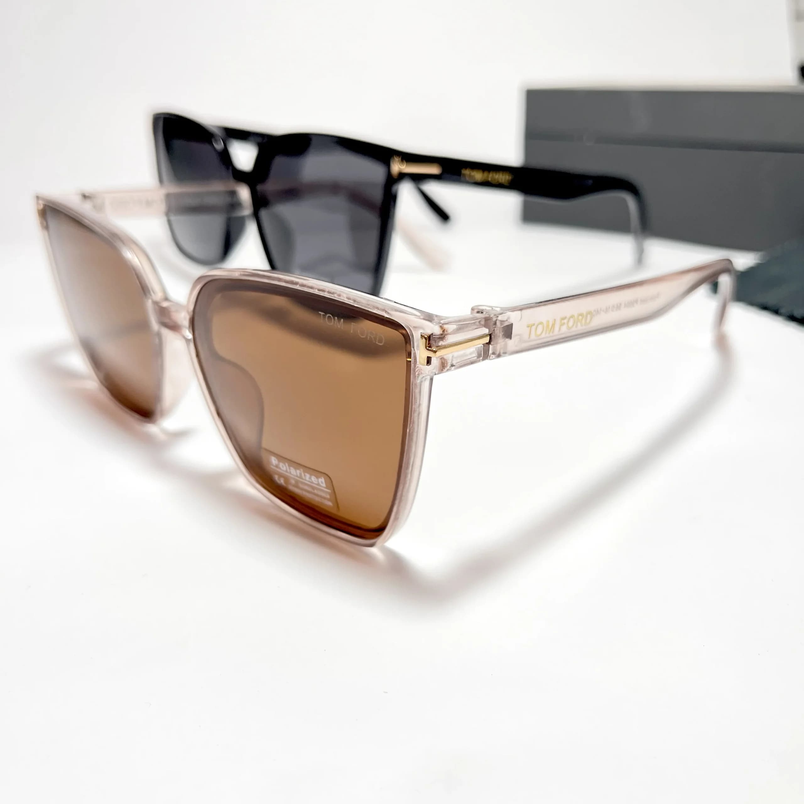 عینک آفتابی لاکچری UV protection مدل Over Size کد 200173 — تصویر ۴