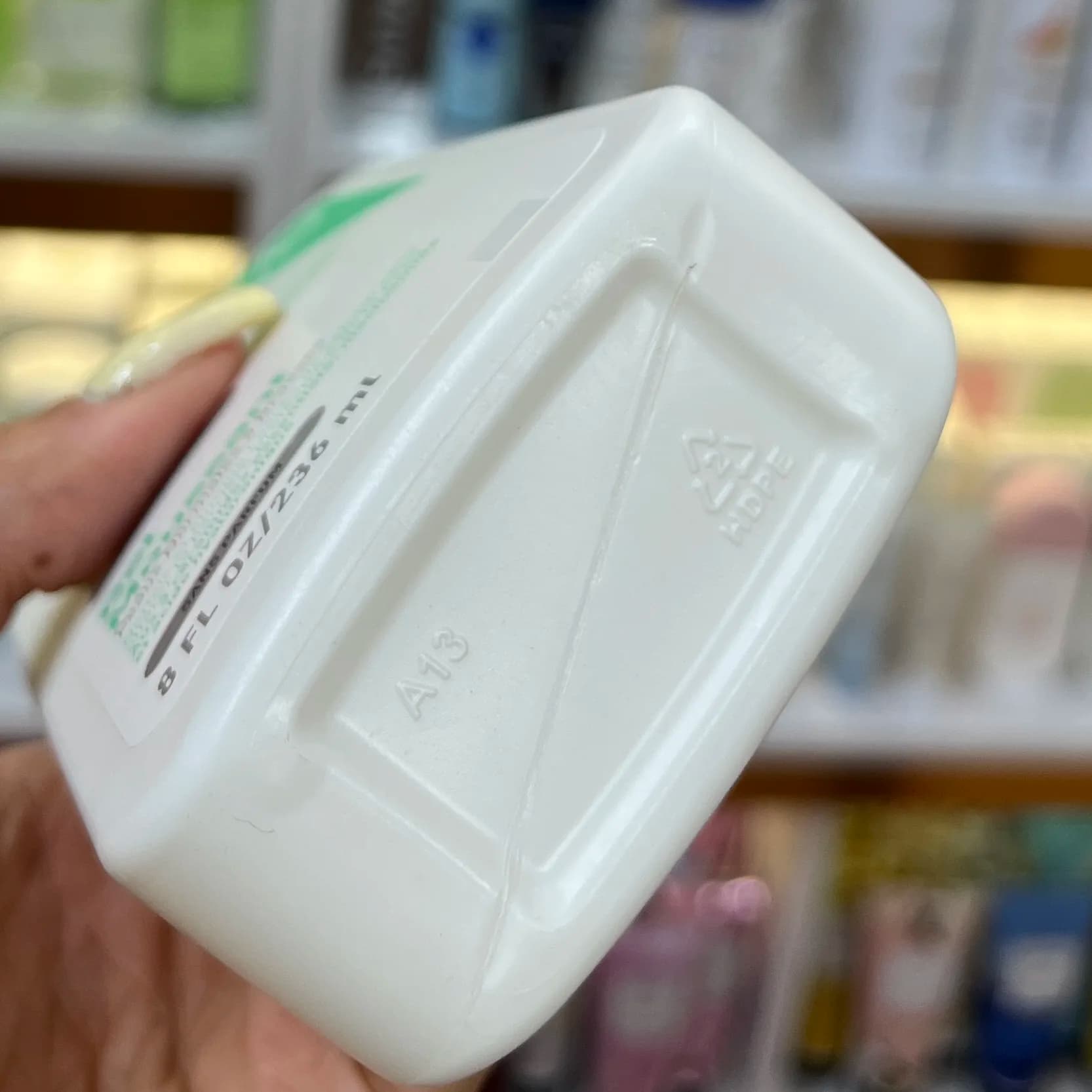 ژل شوینده فومی سراوی اورجینال پوست نرمال تا چرب 236 میل — تصویر ۴