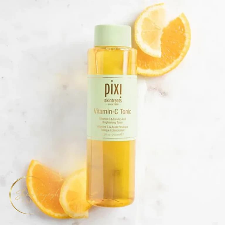 تونر روشن کننده و شفاف کننده پوست پیکسی ویتامین سی 250 میل Pixi Vitamin C Tonic Brightening Toner 250ml — تصویر ۲