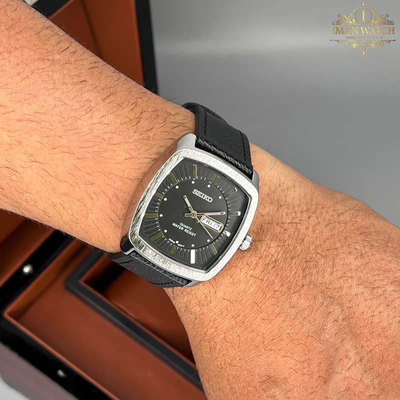 ساعت مردانه سیکو کلاسیک صفحه مشکی Seiko 5926 — تصویر ۲