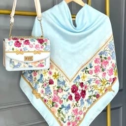 ست کیف و روسری (شال) در5رنگ طرح آنام آبی برند مونتلا- روسری نخی قواره 130 — تصویر ۲