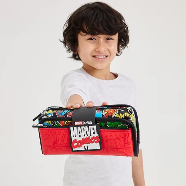 جامدادی دو زیپ اسمیگل Smiggle طرح Marvel Comics — تصویر ۲