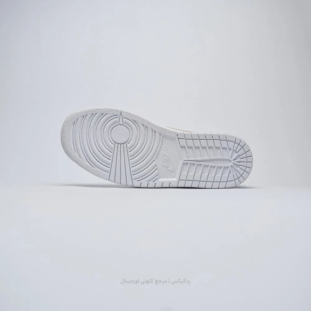 کتونی Nike مدل Air Jordan 1 Mid Triple White – 554724-136 — تصویر ۳