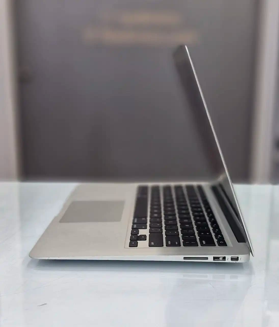 لپ تاپ استوک اپل مک بوک ایر مدل APPLE MacBook Air 4.2 A1369 — تصویر ۳