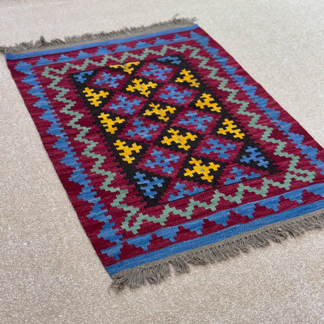 گلیم 1.5*1 پشم گوسفندی کد 005 — تصویر ۲
