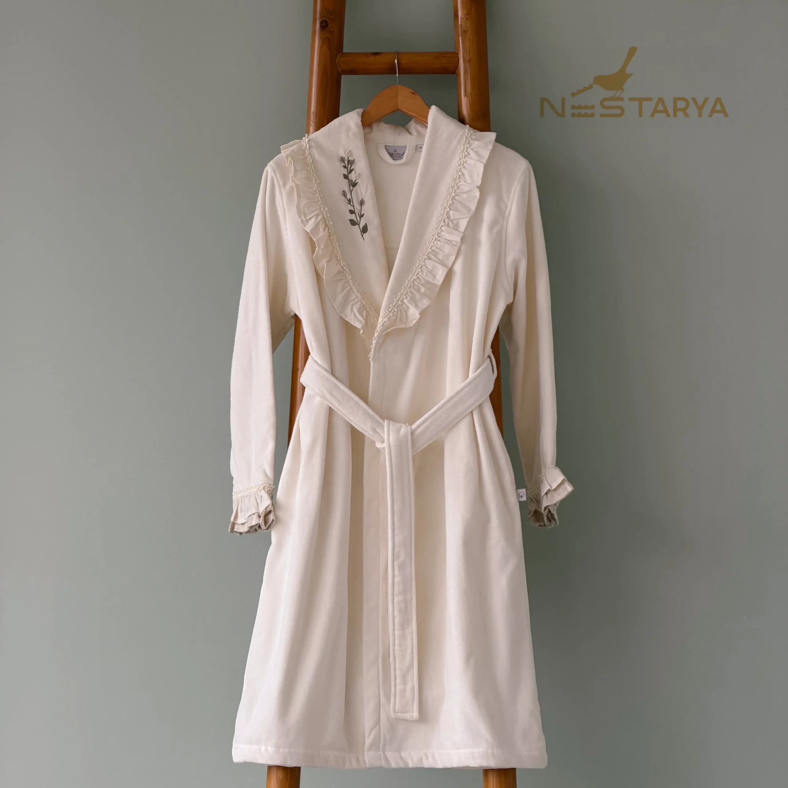 حوله تن پوش زنانه برند ecocotton مدل Leyna