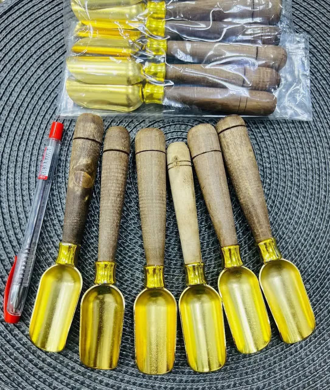 قاشق ادویه سر تاس