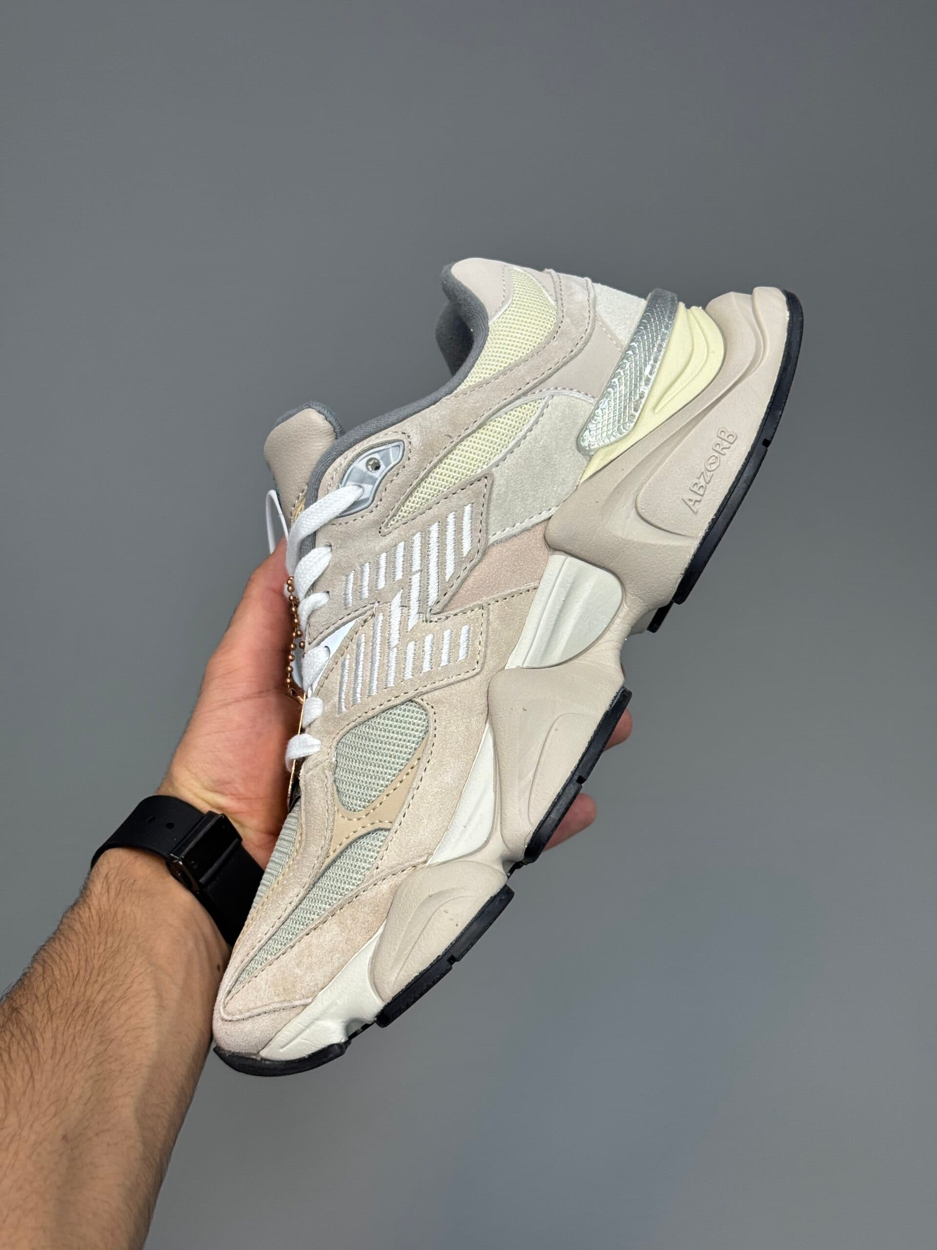 کتونی نیوبالانس 9060 کرم New Balance 9060 — تصویر ۴