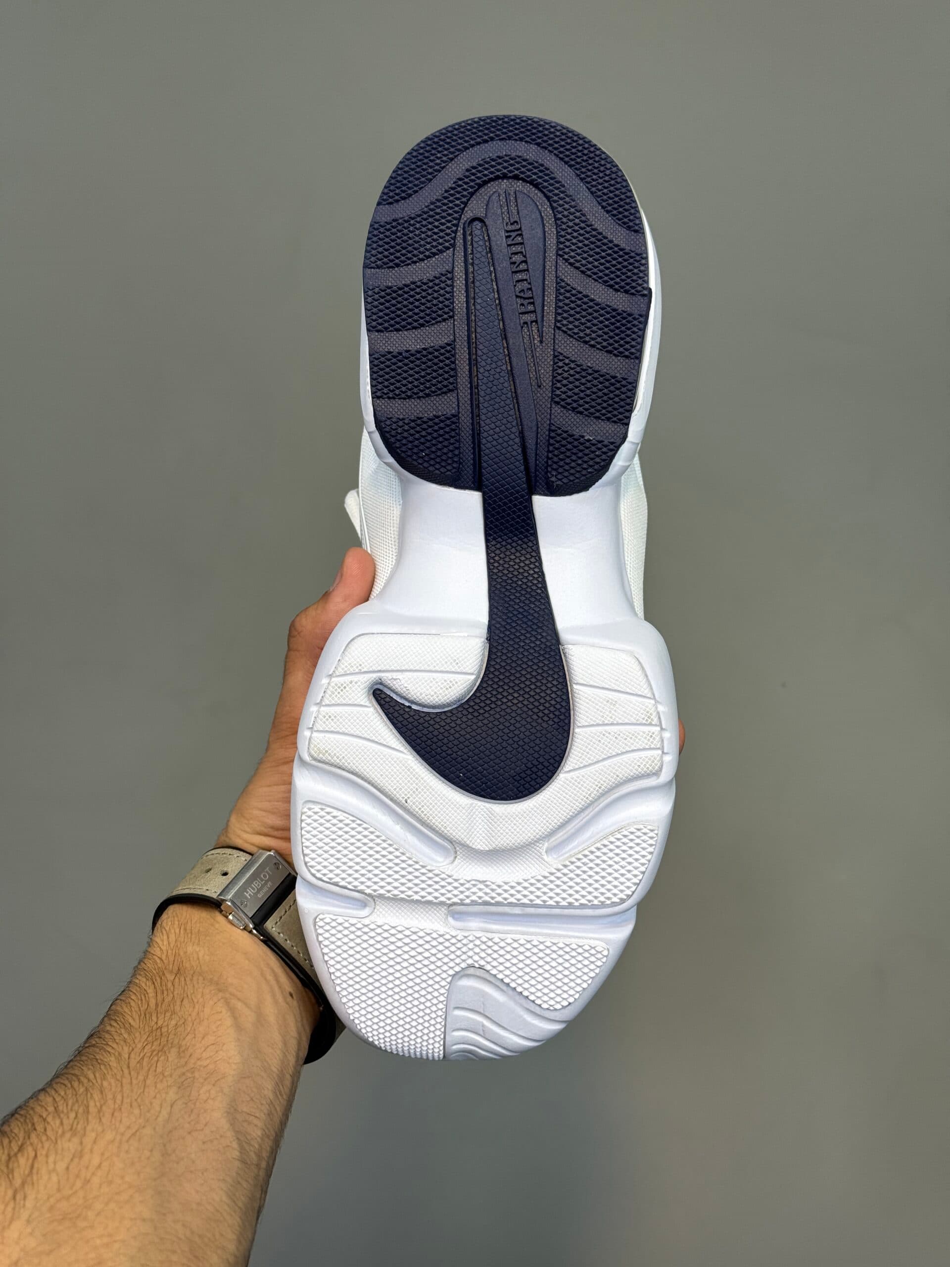 کتونی نایک ایرمکس آلفا ساویج سفید سورمه ای Nike Air Max Alpha Savage — تصویر ۵