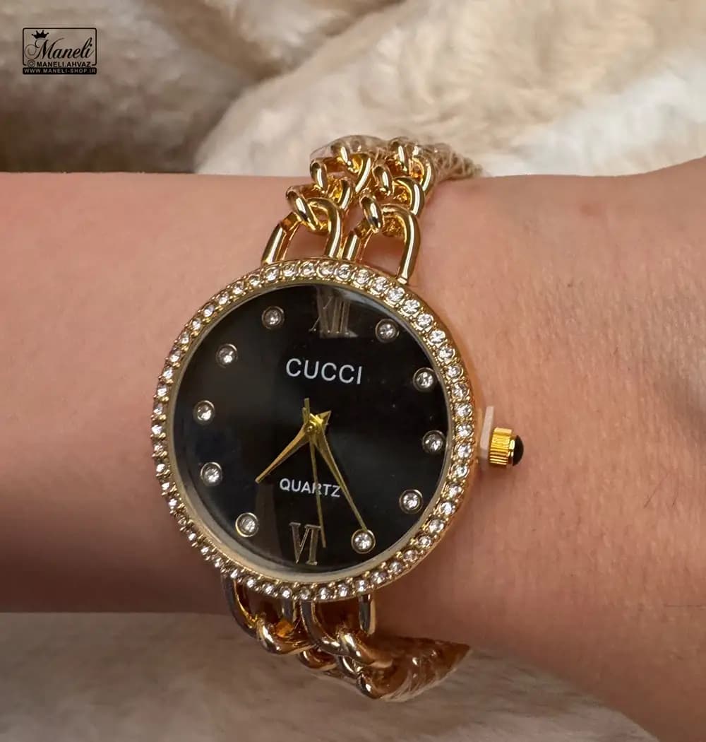 ساعت زنانه طلایی GUCCI با بند کارتیر — تصویر ۵