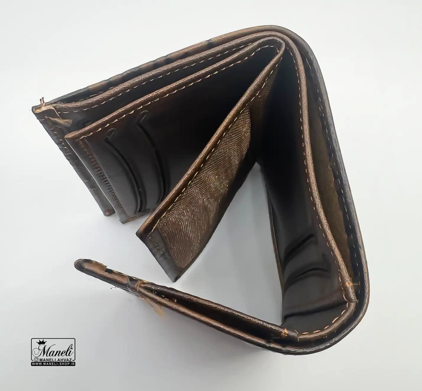 کیف پول دلاری طرح خط میخی قهوه ای — تصویر ۴