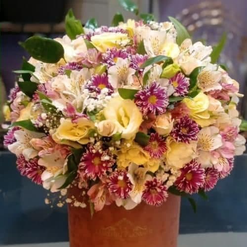 گل فروشی اطراف باشگاه بدنسازی بارمان محله بهار تهران t7313