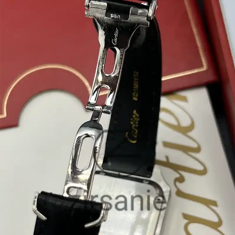 ساعت مچی مردانه کارتیر د سانتوز سیلور صفحه سفید Cartier de Santos Metal Silver White screen — تصویر ۸