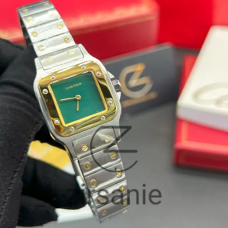 ساعت مچی زنانه کارتیر د سانتوز Cartier de Santos Metal Silver Gold Green screen — تصویر ۳